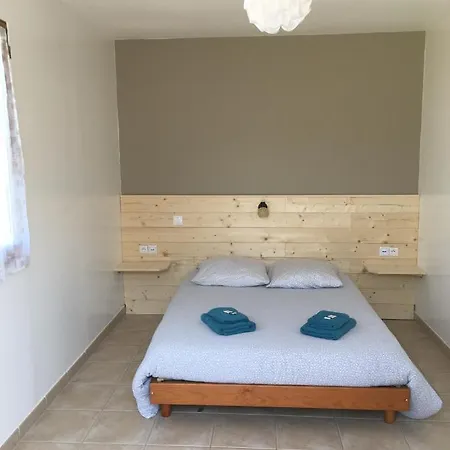Des 3 Anes Bed & Breakfast 3*