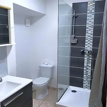 Des 3 Anes Panzió 4*